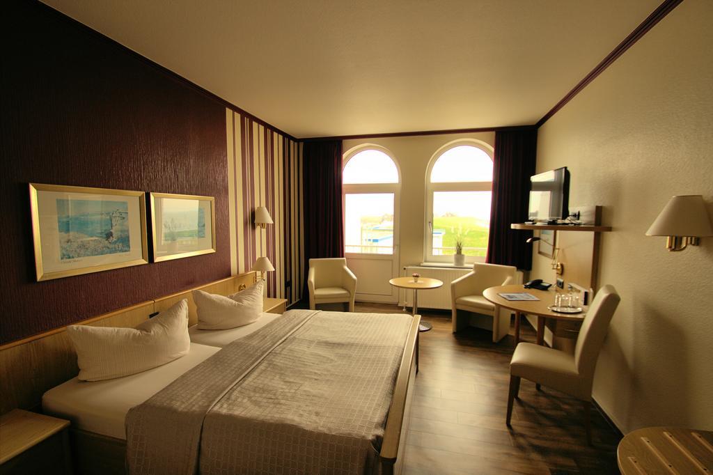 Strandhotel Dagebuell Direkt An Der Nordsee Esterno foto